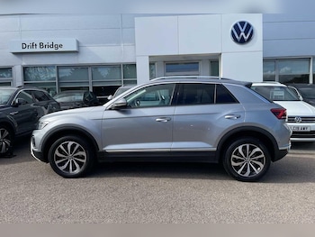 Used Volkswagen T-Roc 2023 for sale - 76012467: Photo 4