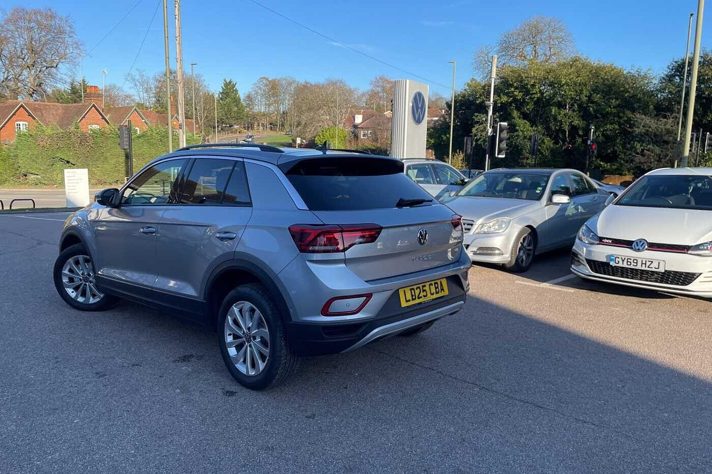 Used Volkswagen T-Roc for sale - 77484082: Photo 3