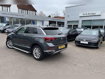 Used Volkswagen T-Roc 2024 for sale - 78307174: Photo