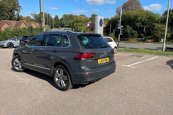 Used Volkswagen Tiguan 2019 for sale - 76122953: Photo 3