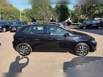 Used Volkswagen Polo 2024 for sale - 75670372: Photo