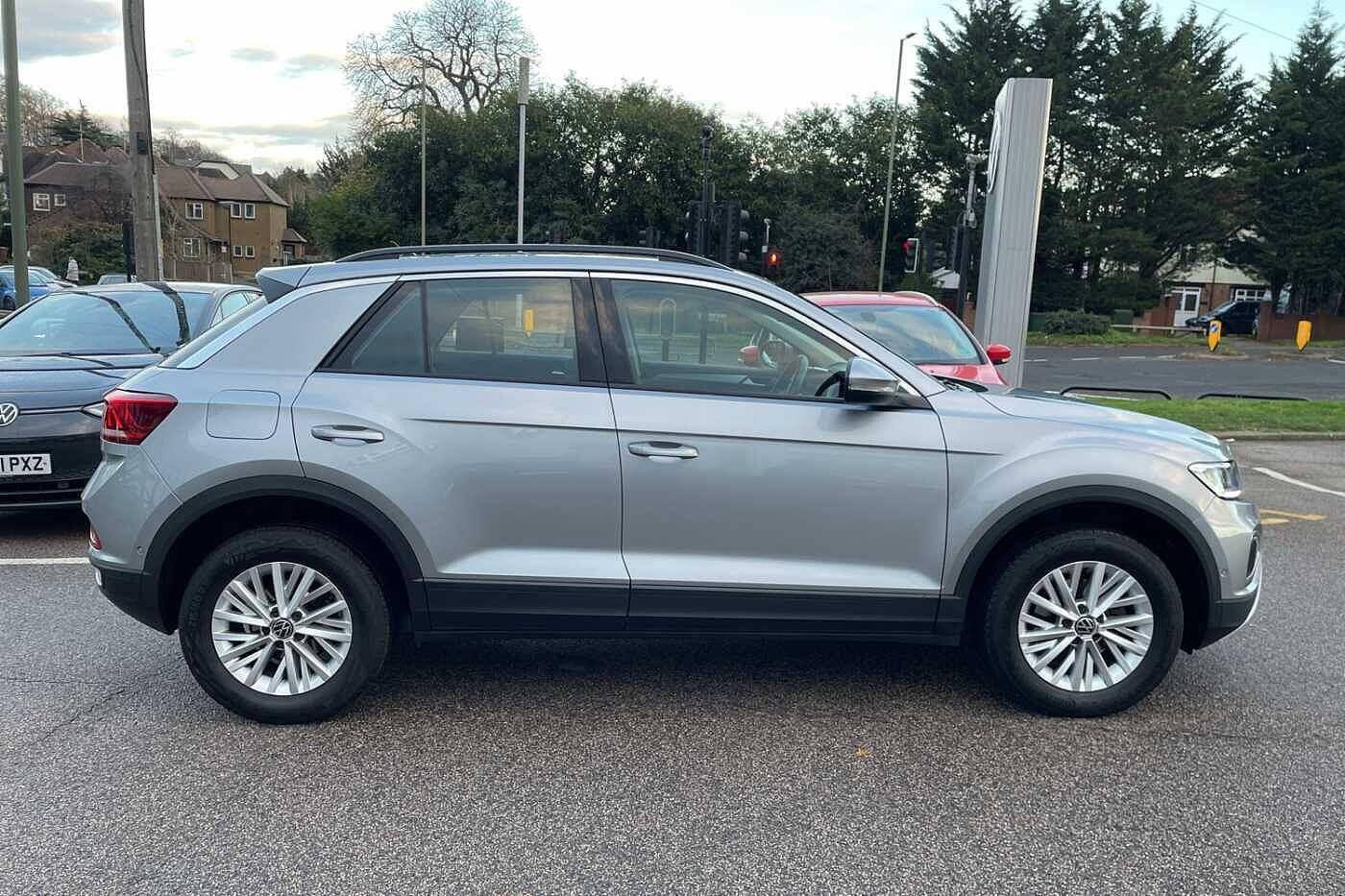 Used Volkswagen T-Roc 2023 for sale - 76620592: Photo 20
