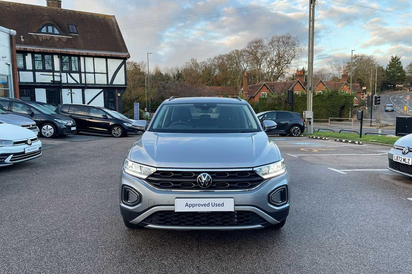 Used Volkswagen T-Roc 2023 for sale - 76620592: Photo 7