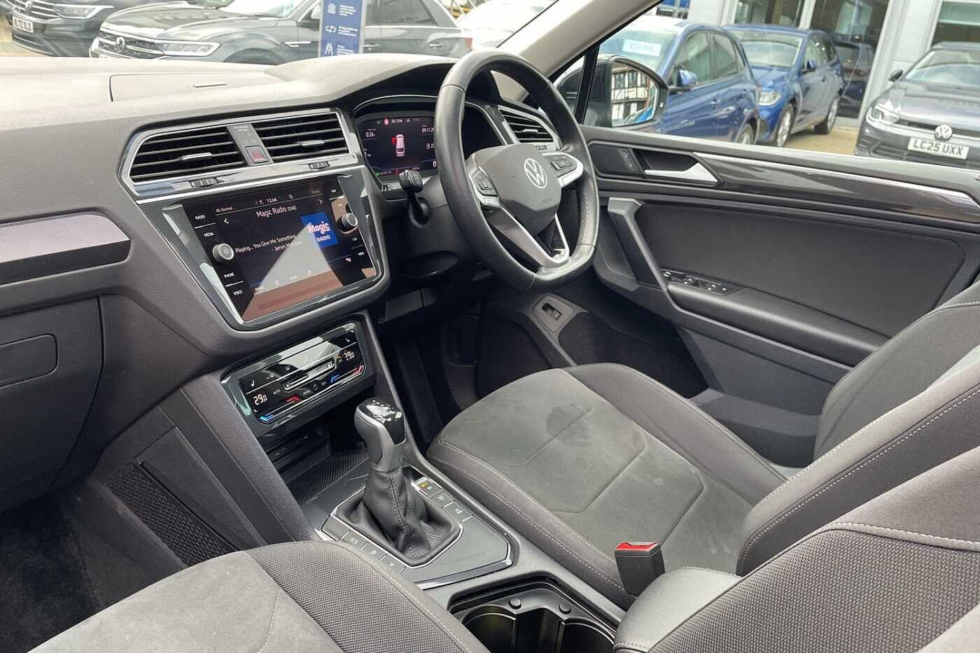 Used Volkswagen Tiguan 2020 for sale - 76992331: Photo 2