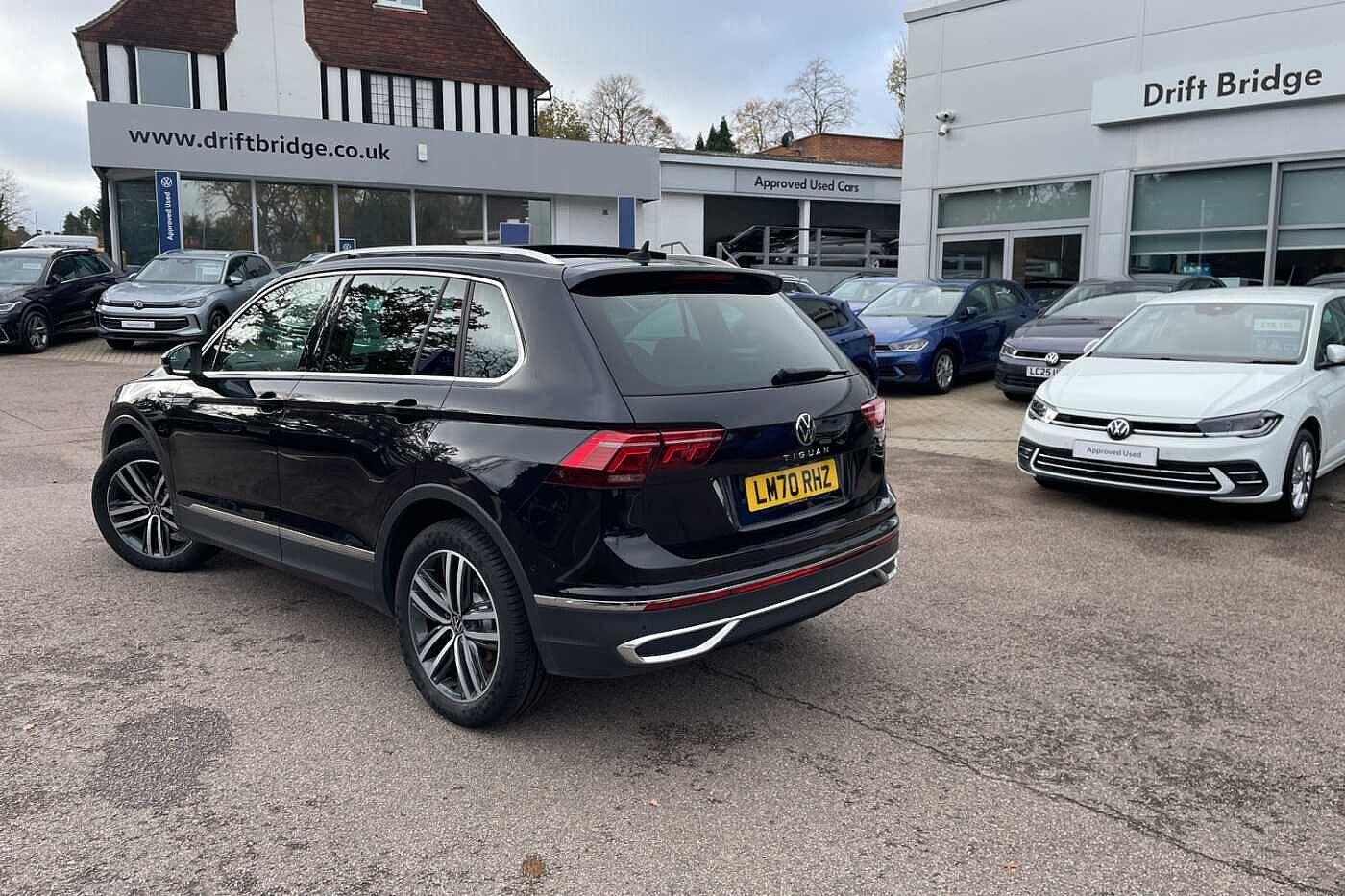 Used Volkswagen Tiguan 2020 for sale - 76992331: Photo 3