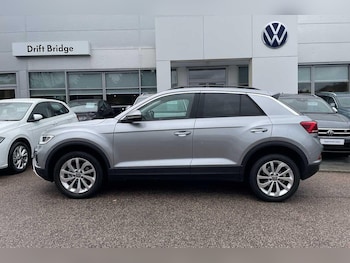 Used Volkswagen T-Roc 2025 for sale - 76484989: Photo