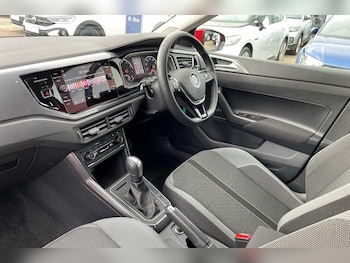 Used Volkswagen Polo 2020 for sale - 76994037: Photo