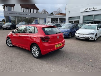 Used Volkswagen Polo 2020 for sale - 76994037: Photo