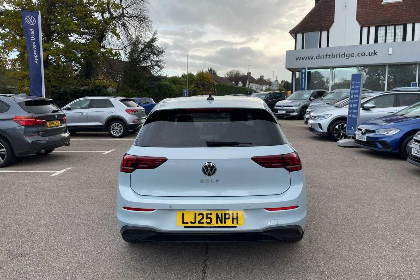 Used Volkswagen Golf 2025 for sale - 76752774: Photo 3