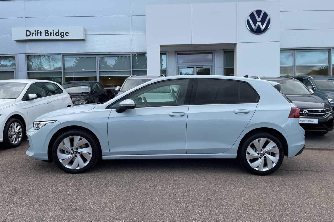 Used Volkswagen Golf 2025 for sale - 76752774: Photo 4