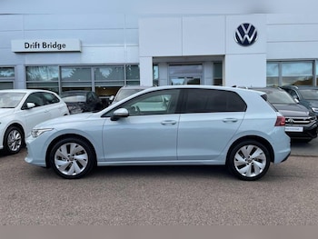 Used Volkswagen Golf 2025 for sale - 76752774: Photo