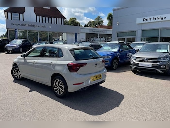Used Volkswagen Polo 2024 for sale - 75459152: Photo