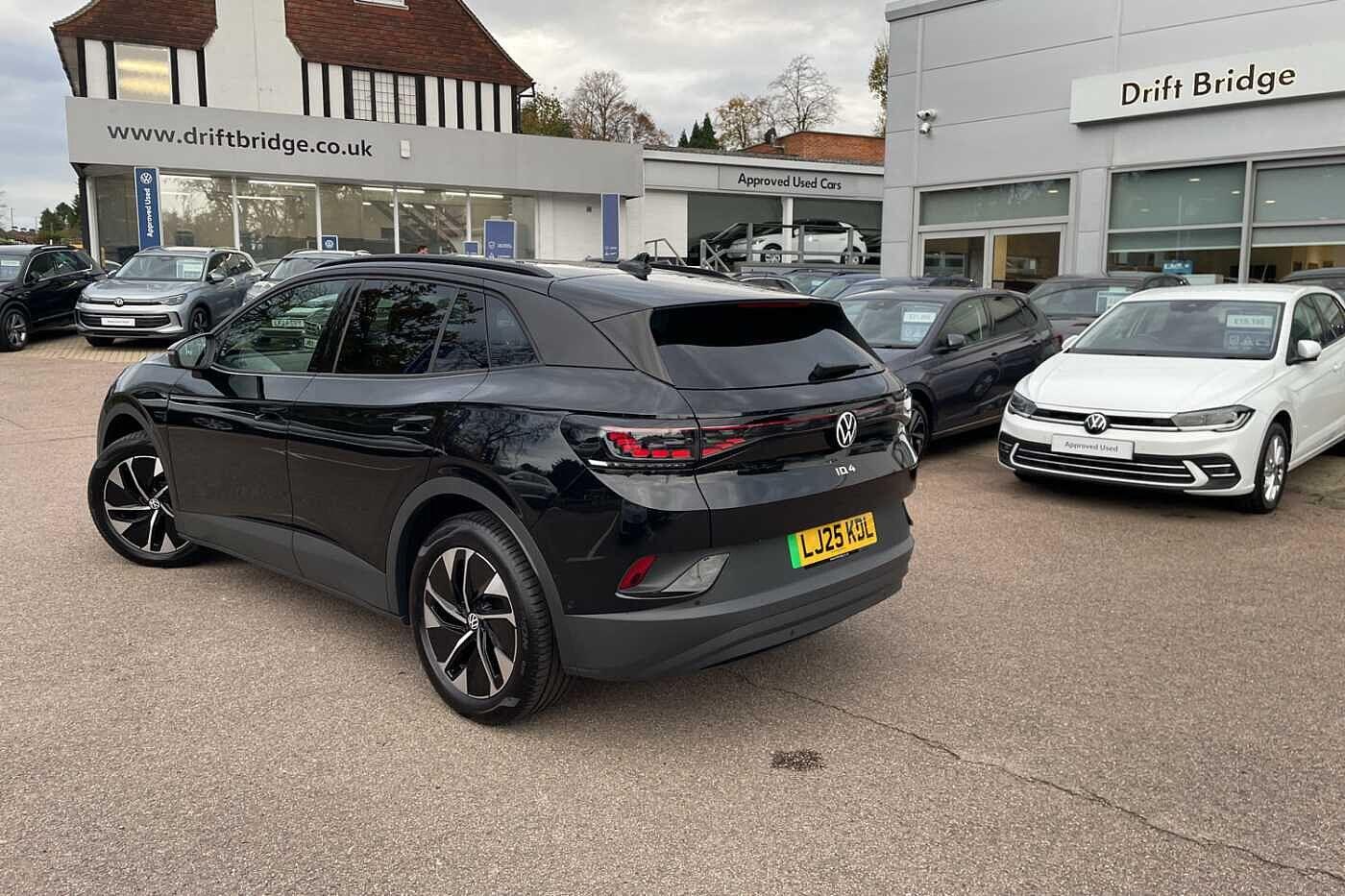 Used Volkswagen ID.4 2025 for sale - 76592032: Photo 3