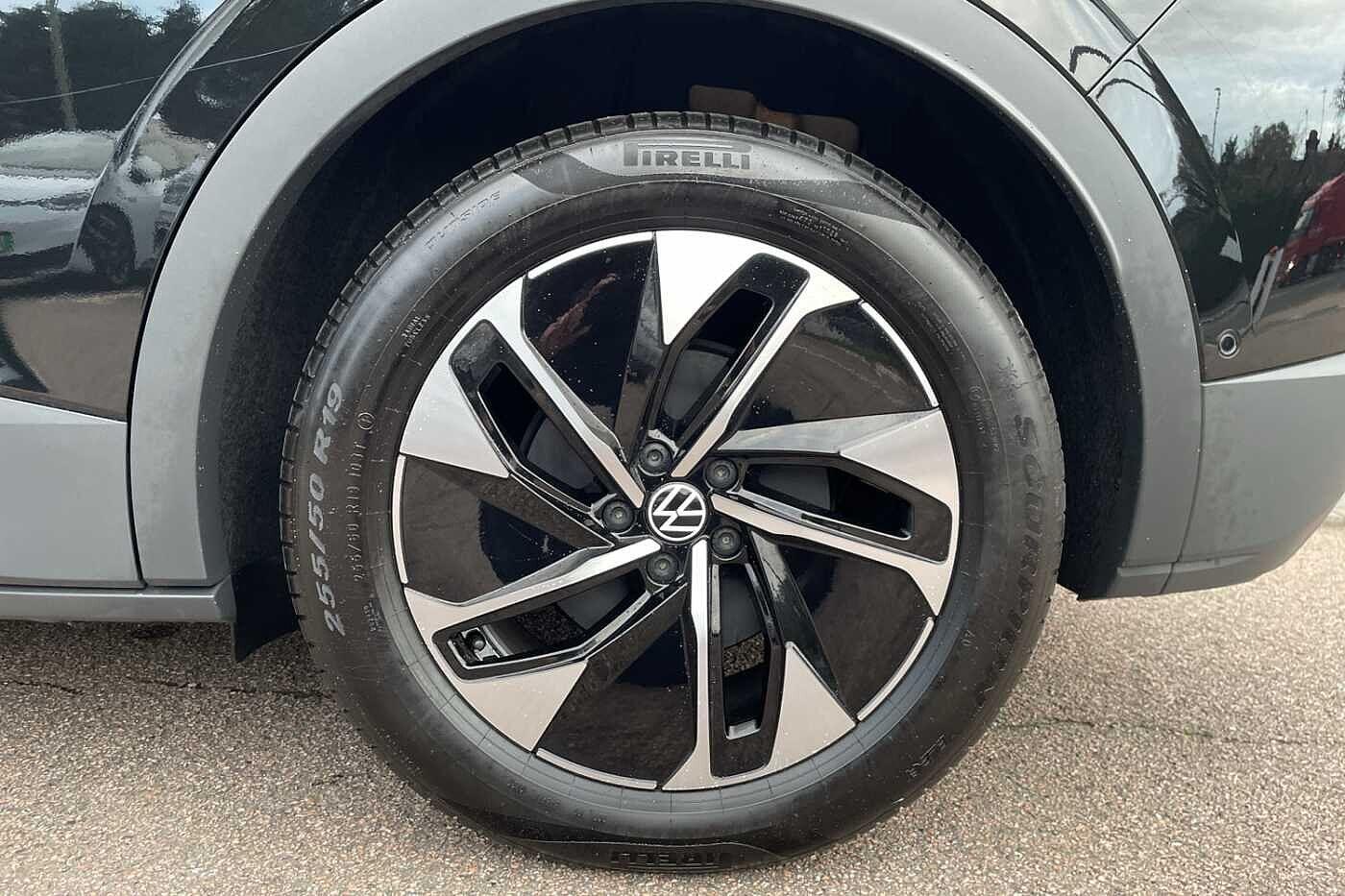 Used Volkswagen ID.4 2025 for sale - 76592032: Photo 5