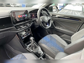 Used Volkswagen T-Roc 2022 for sale - 76259244: Photo