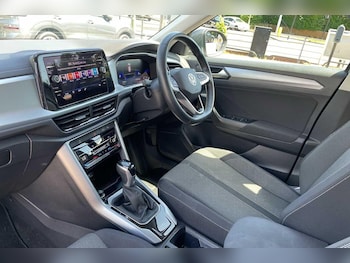 Used Volkswagen T-Roc 2023 for sale - 78685159: Photo