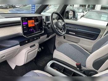 Used Volkswagen ID.Buzz 2024 for sale - 78214554: Photo