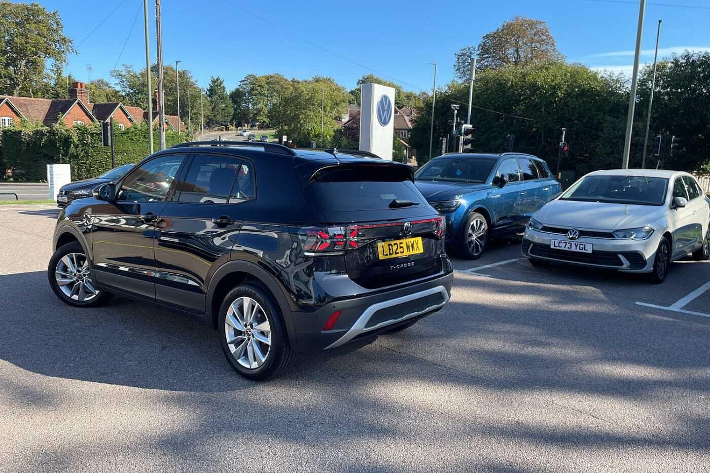 Used Volkswagen T-Cross 2025 for sale - 76121659: Photo 3