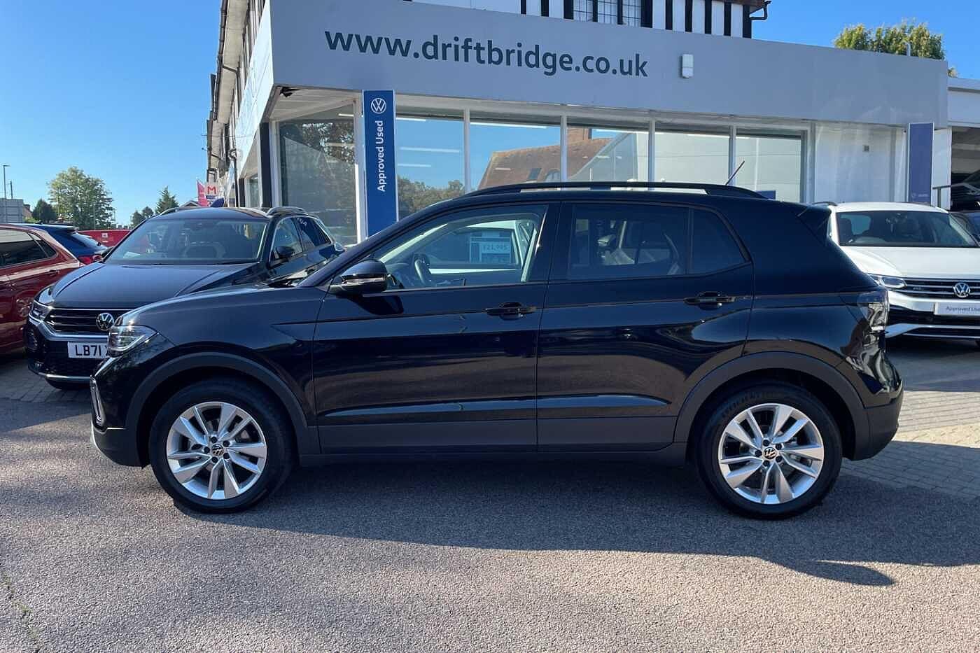 Used Volkswagen T-Cross 2025 for sale - 76121659: Photo 4