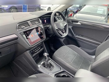 Used Volkswagen Tiguan 2023 for sale - 77549671: Photo