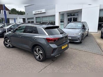 Used Volkswagen T-Roc 2024 for sale - 76002073: Photo 3