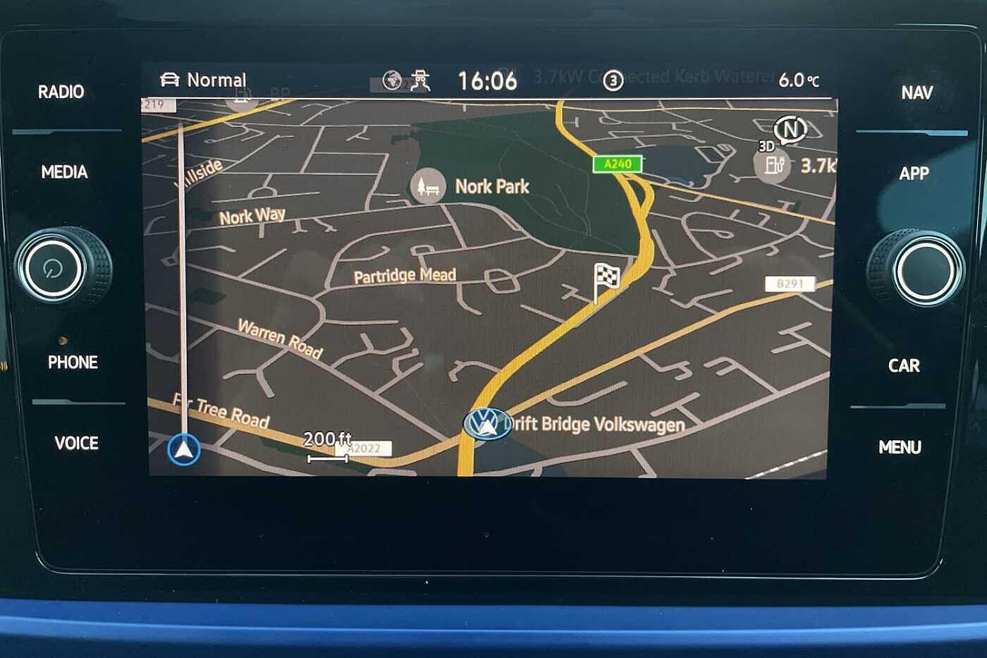 Used Volkswagen T-Roc 2024 for sale - 76714135: Photo 15