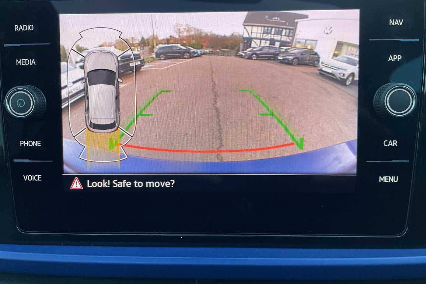 Used Volkswagen T-Roc 2024 for sale - 76714135: Photo 17