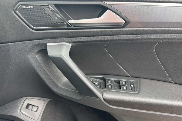 Used Volkswagen Tiguan 2019 for sale - 75635401: Photo 19