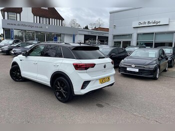 Used Volkswagen T-Roc 2023 for sale - 78072099: Photo