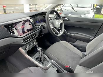 Used Volkswagen Polo 2023 for sale - 76992579: Photo