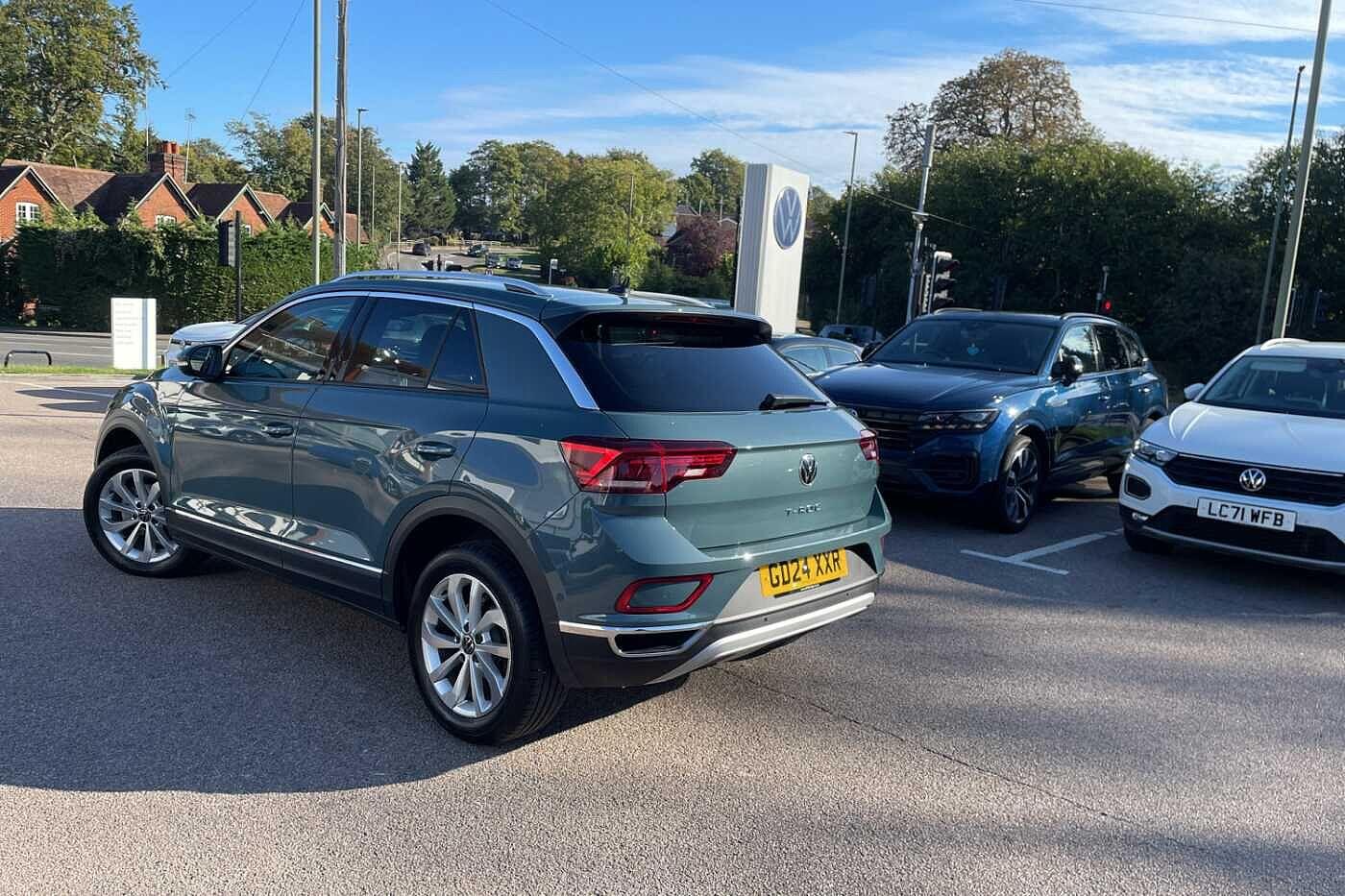 Used Volkswagen T-Roc 2024 for sale - 75990935: Photo 3