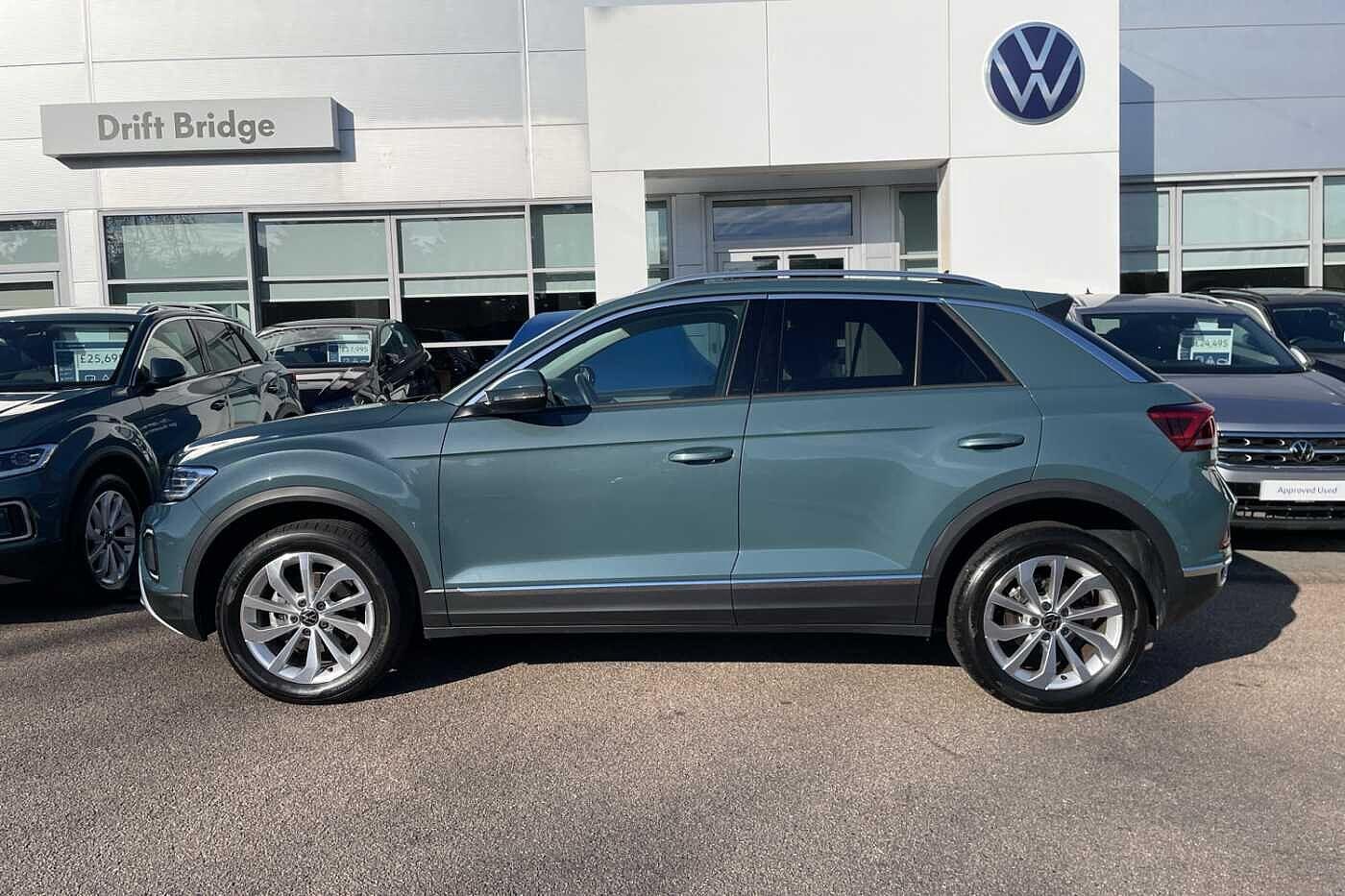 Used Volkswagen T-Roc 2024 for sale - 75990935: Photo 4