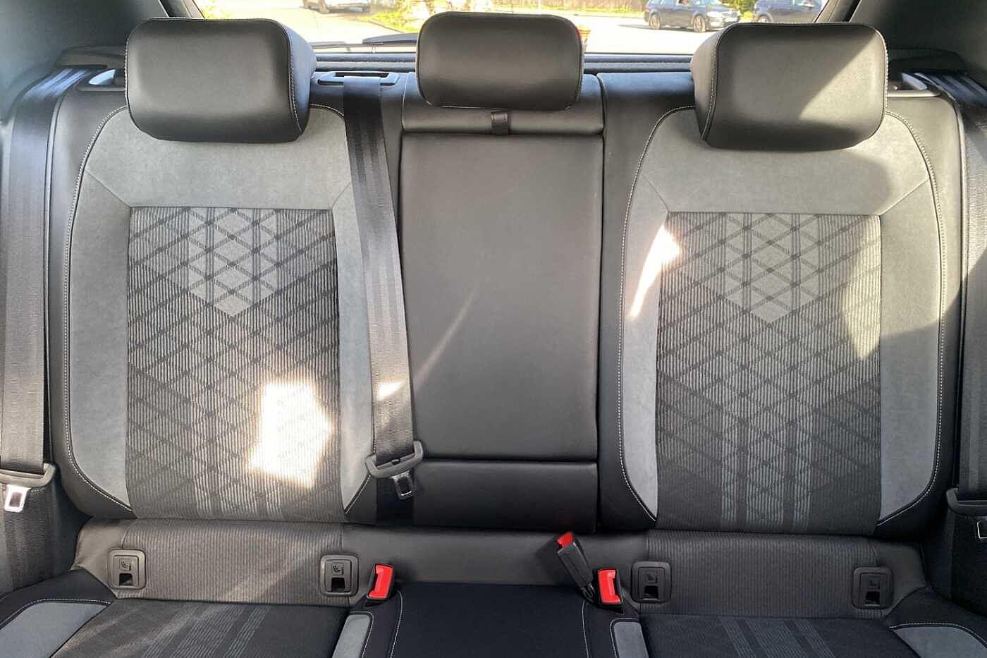 Used Volkswagen T-Roc 2023 for sale - 77549678: Photo 8