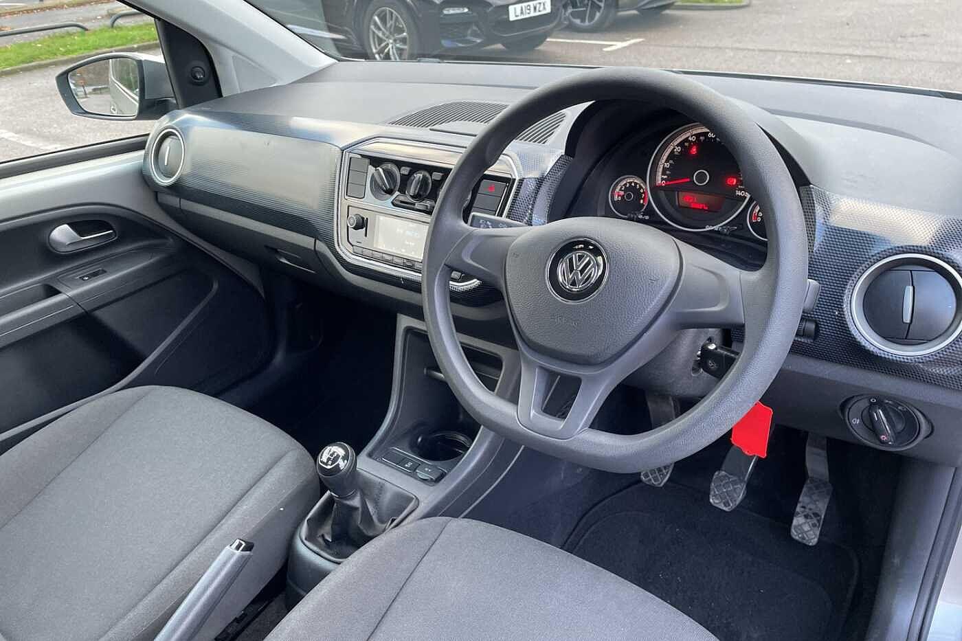 Used Volkswagen up! 2018 for sale - 77040406: Photo 6