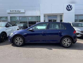Used Volkswagen Golf 2018 for sale - 78170651: Photo