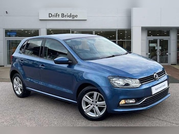 Used Volkswagen Polo 2016 for sale - 76389027: Photo
