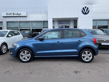 Used Volkswagen Polo 2016 for sale - 76389027: Photo