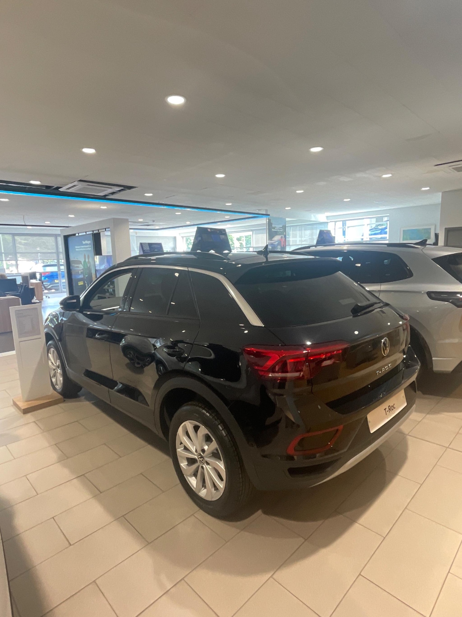 Used Volkswagen T-Roc 2025 for sale - 77155253: Photo 23