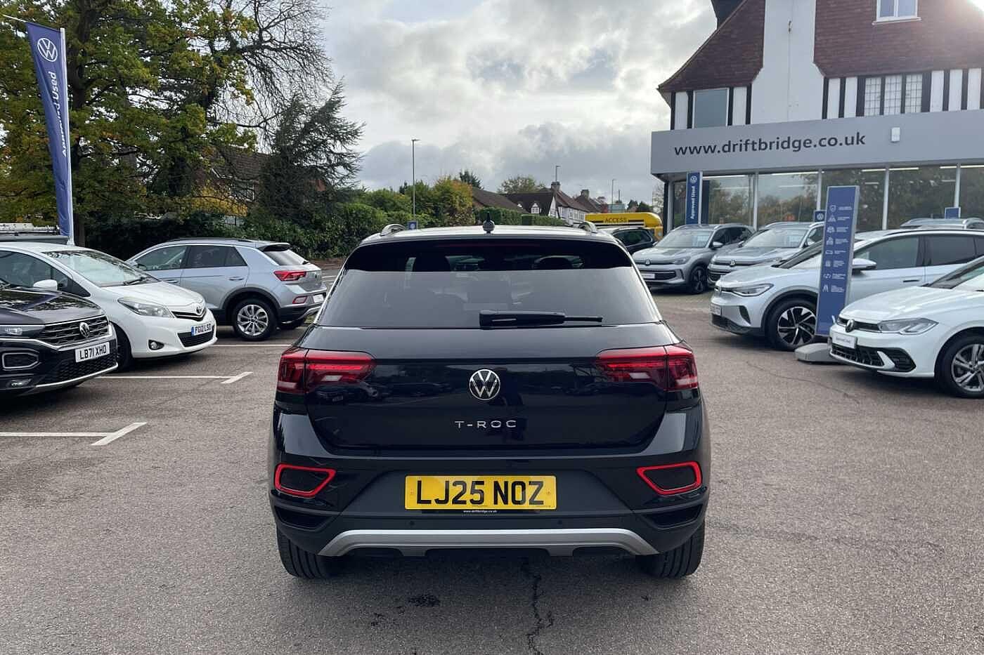 Used Volkswagen T-Roc 2025 for sale - 77155253: Photo 9