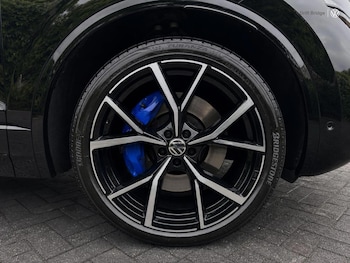 Used Volkswagen Touareg 2023 for sale - 79441797: Photo