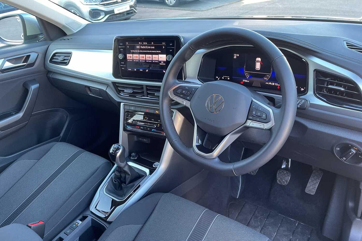 Used Volkswagen T-Roc 2025 for sale - 77040380: Photo 6