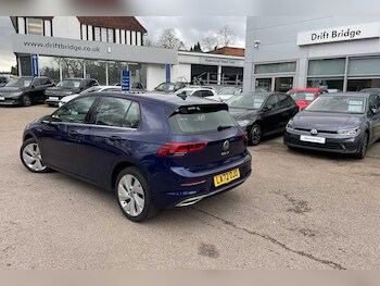 Used Volkswagen Golf 2023 for sale - 77793338: Photo