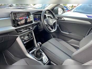 Used Volkswagen T-Roc 2022 for sale - 75741805: Photo