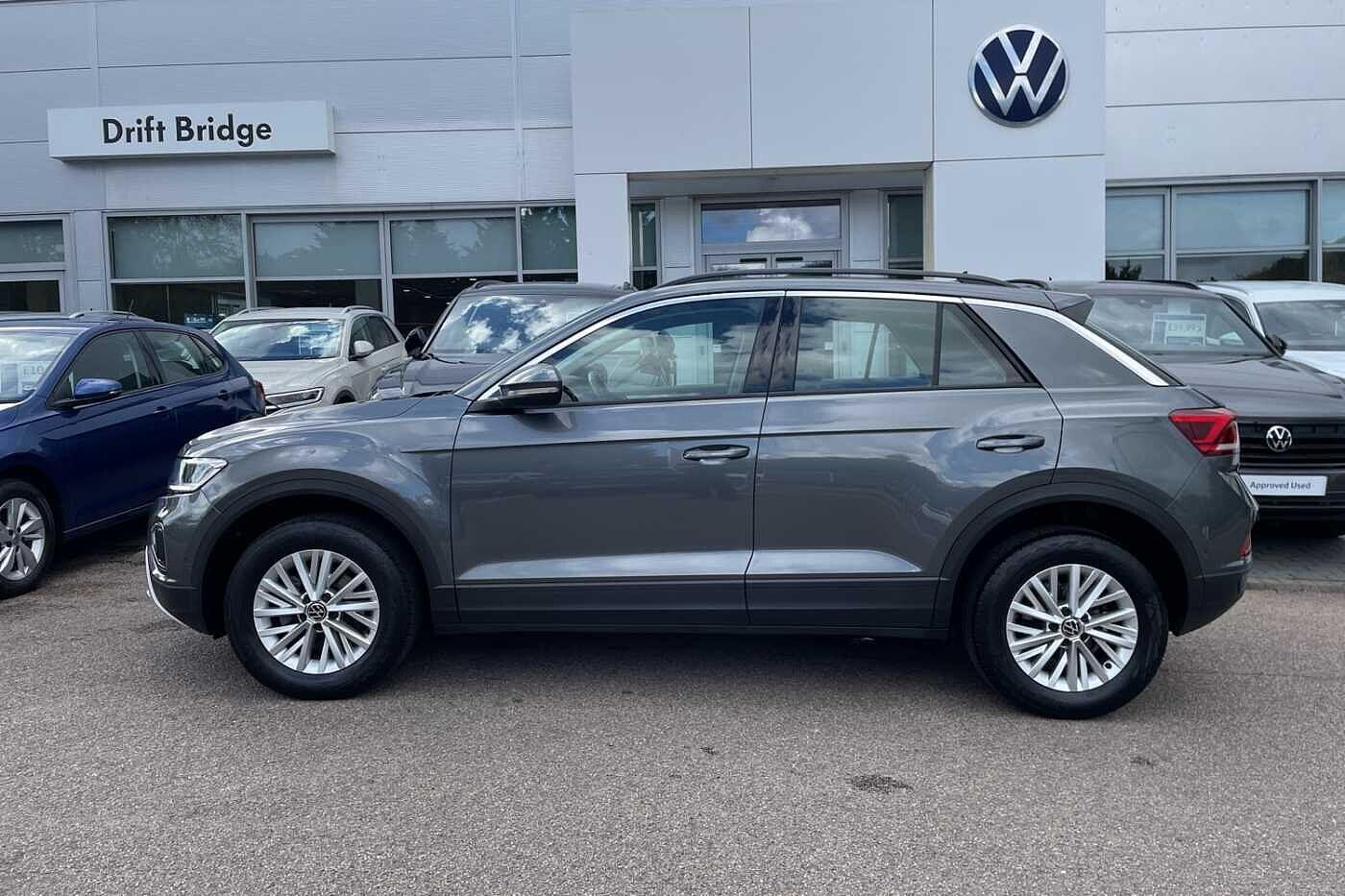 Used Volkswagen T-Roc 2022 for sale - 75741805: Photo 4