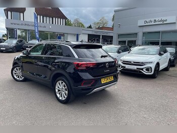 Used Volkswagen T-Roc 2024 for sale - 78301387: Photo