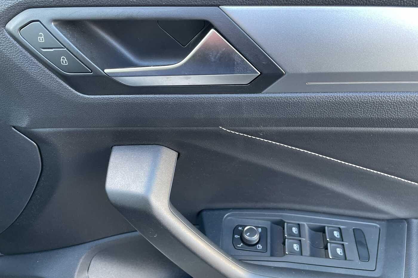 Used Volkswagen T-Roc 2023 for sale - 77166559: Photo 19