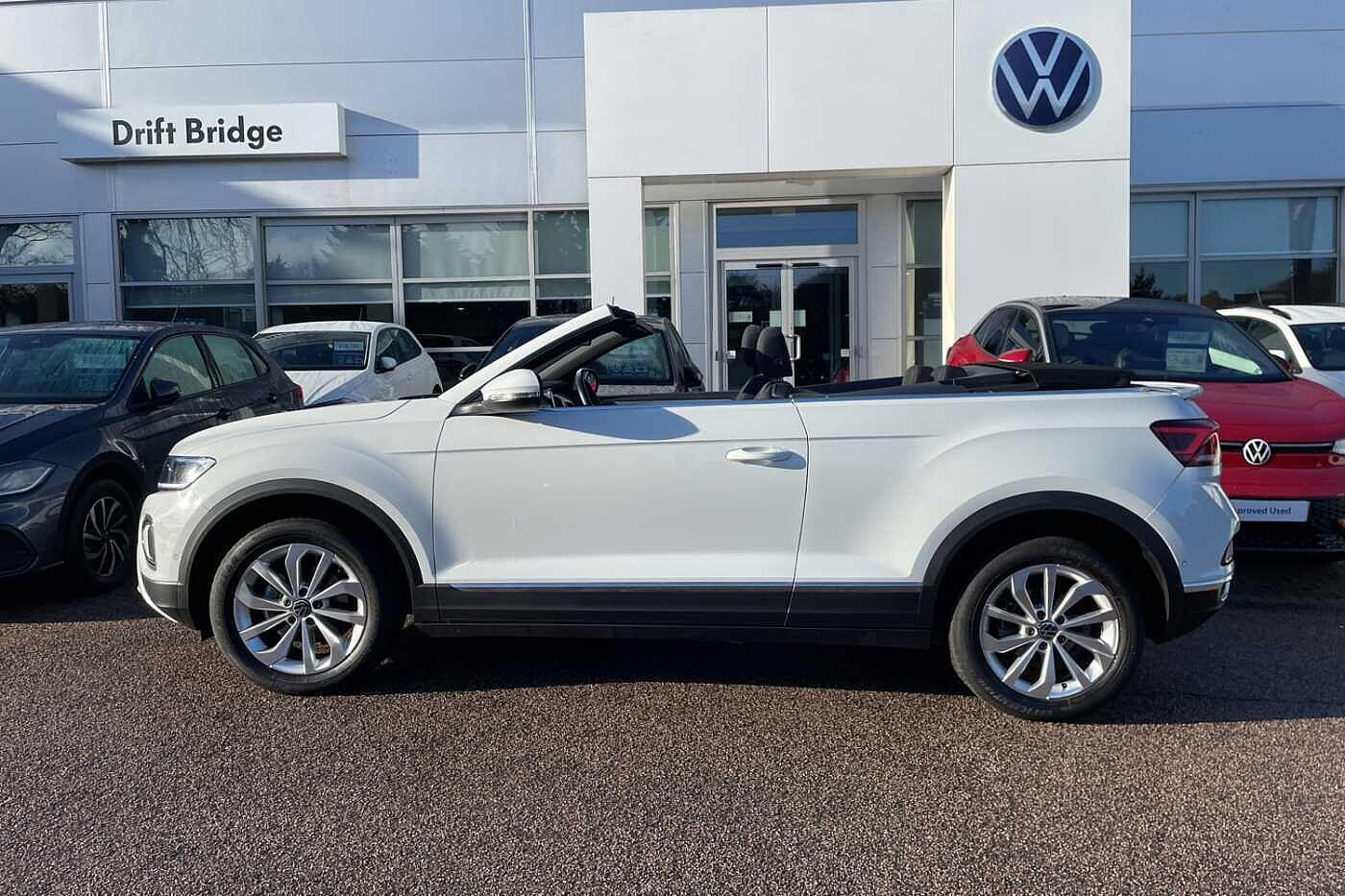 Used Volkswagen T-Roc 2023 for sale - 77166559: Photo 4