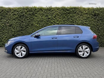 Used Volkswagen Golf 2026 for sale - 79601552: Photo