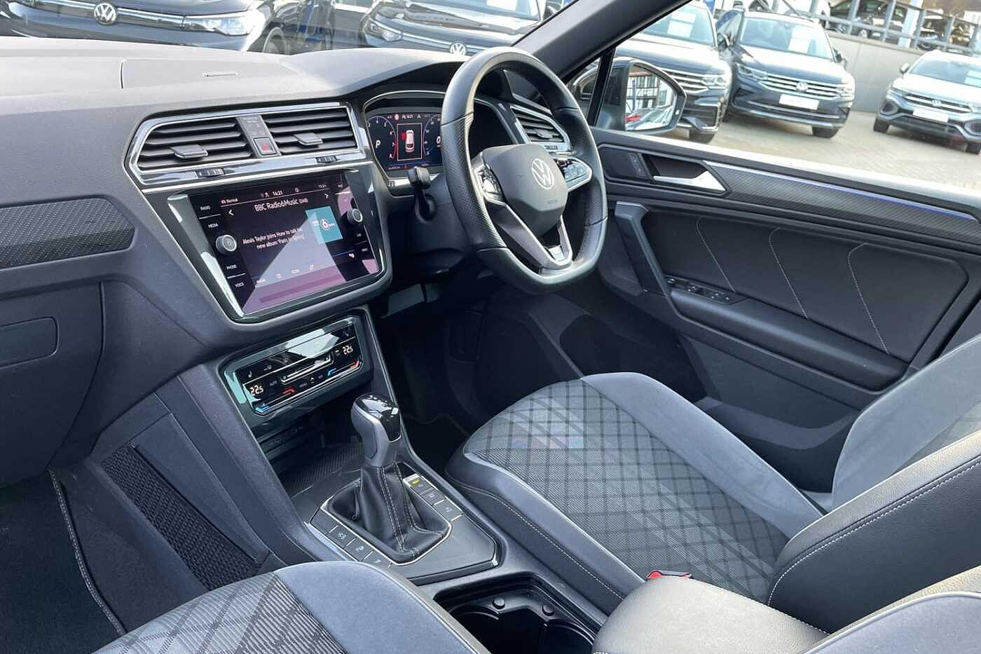 Used Volkswagen Tiguan 2023 for sale - 77625162: Photo 2