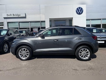 Used Volkswagen T-Roc 2025 for sale - 78689670: Photo
